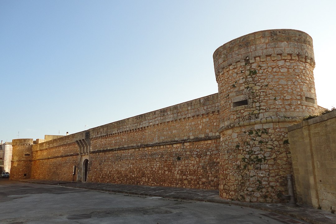 Tricase and its marvellous marinas: Marina Serra and Tricase Porto 4 castello di caprarica tricase salento