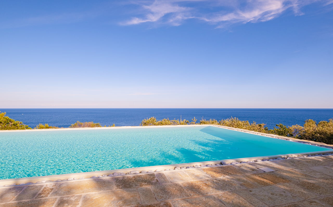 villas salento - villa mediterranee - villa con piscina ad uso esclusivo vista mare corsano - villa privata sul mare salento