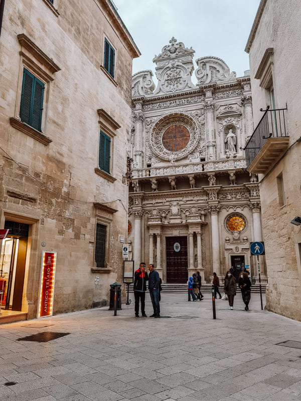 Cosa fare e vedere a Lecce: luoghi imperdibile nella capitale del Barocco 5 basilica di santa croce lecce