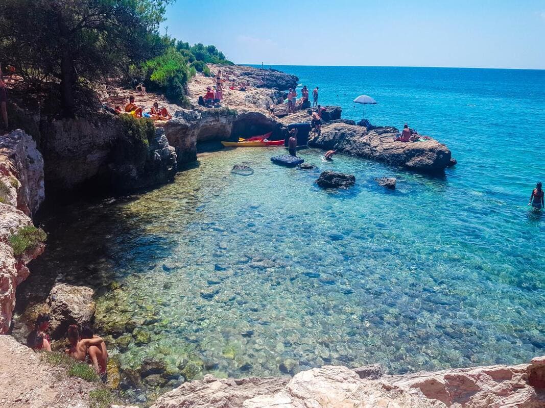Porto Selvaggio: spiaggia, attività e attrazioni [2026]