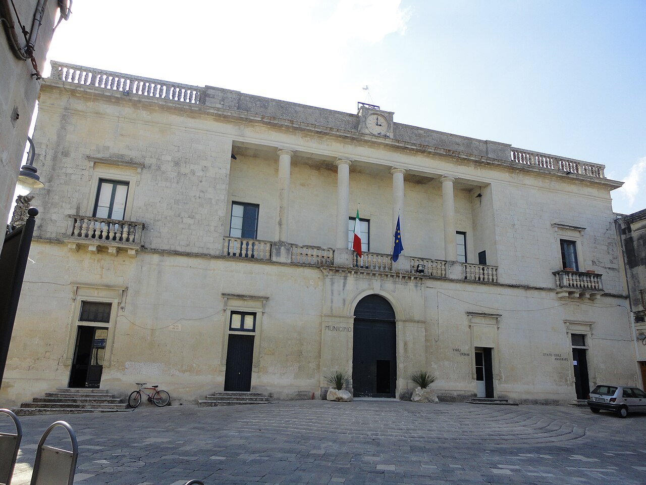 Cursi, il borgo della pietra leccese in Salento: cosa vedere e dintorni 5 Palazzo feudale dei Maramonte cursi